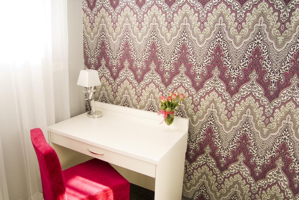 Zajazd Zloty Klucz Zemborzyce Tereszyńskie Habitación foto